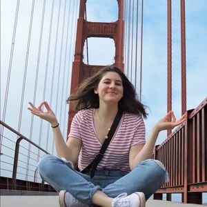 Meet your Posher, Caity